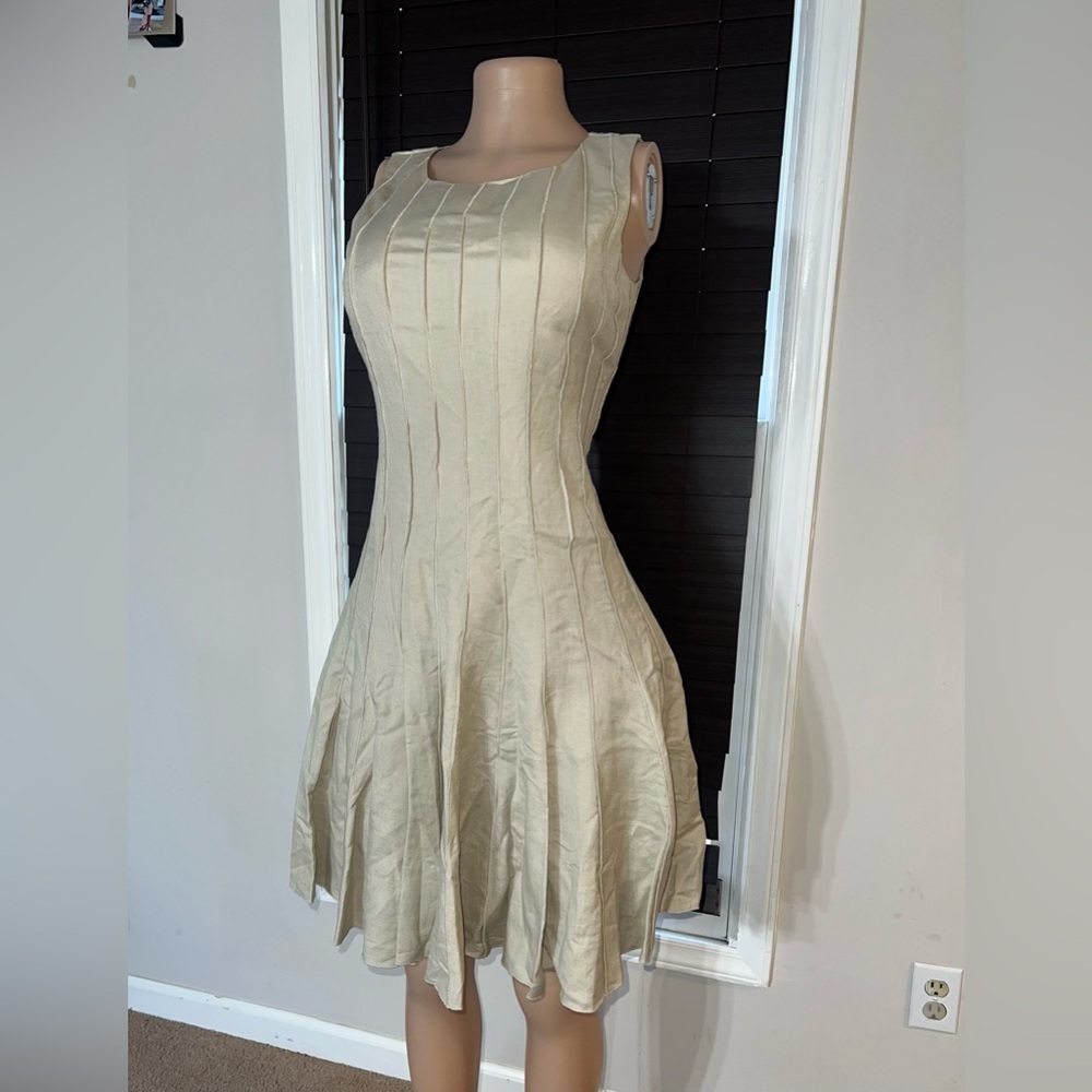 Calvin Klein Cream Pintuck Fit and Flare Mini Dress - Size 4